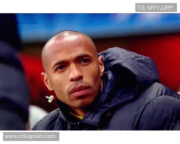 天下足球经典配音再现感动回顾绿茵传奇巨星退役瞬间